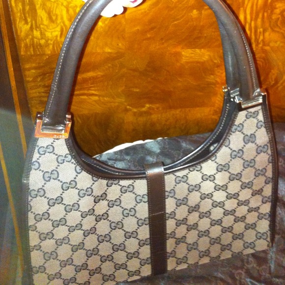 REDUCED Authentic Gucci brown handbag little use - Picture 4 of 4