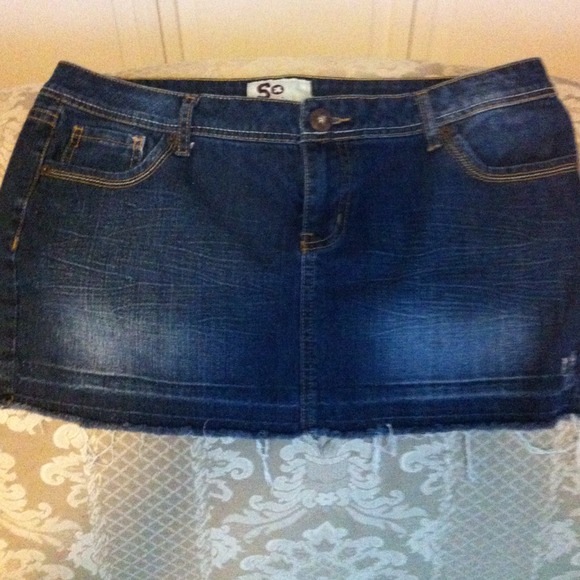 Denim skirt