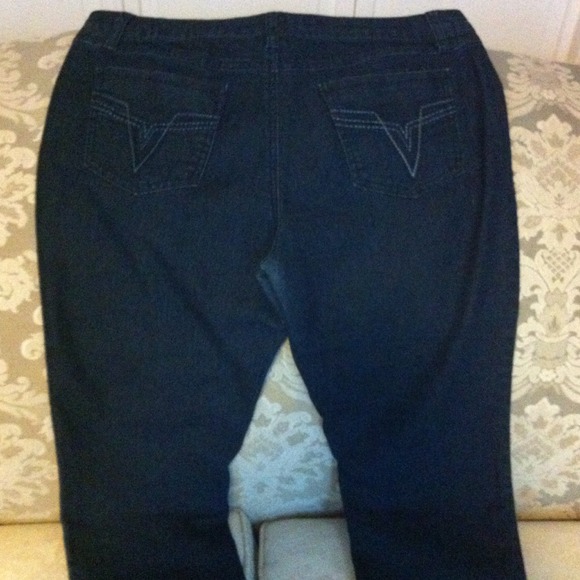 **SOLD**Denim Cigarette Leg Capris