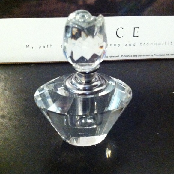 Rose top decorative glass bottle
