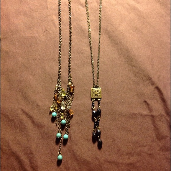 2 vintage style necklaces