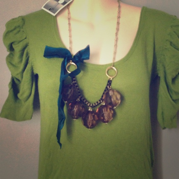 NWT Anthropologie Globe Necklace!