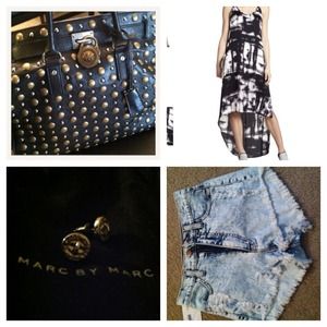 CHECK OUT MY CLOSET!