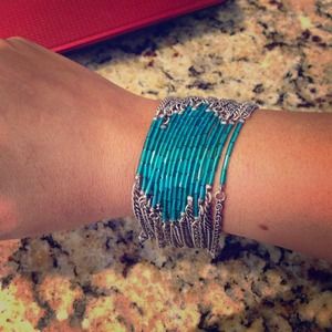Jessica Simpson bracelet