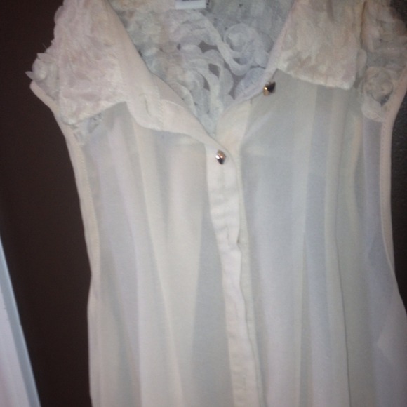 BUNDLE OF AE JEGGINGS TRIBAL SKIRT AND FLOWER SHIR
