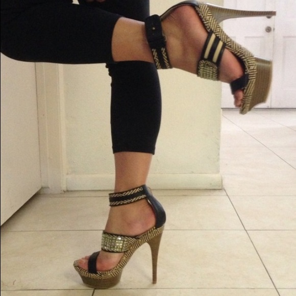 🎉HOST PICK💃Women's Heels - Picture 2 of 2