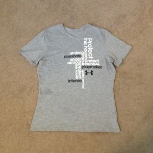 $$SOLD$$ UA crew neck t-shirt