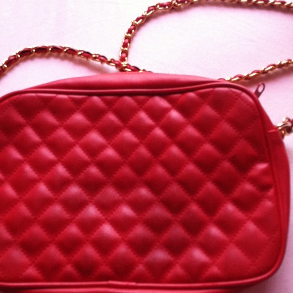 Cherry red crossbody bag - Picture 3 of 4