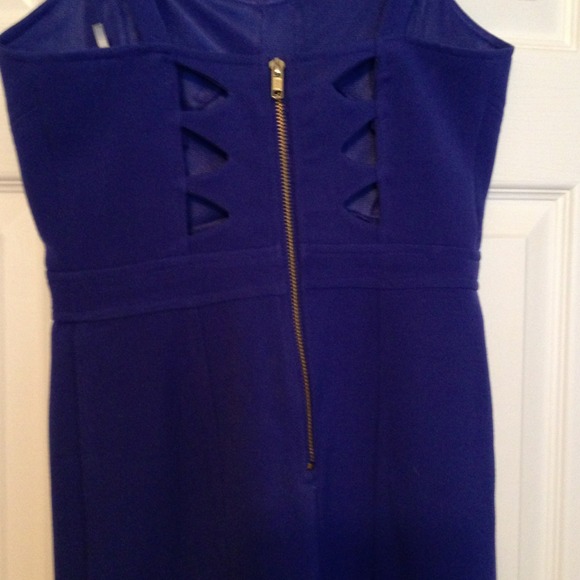 Dress - Picture 2 of 2