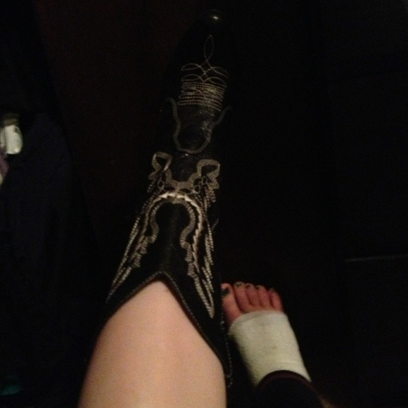 Sold - Picture 2 of 4