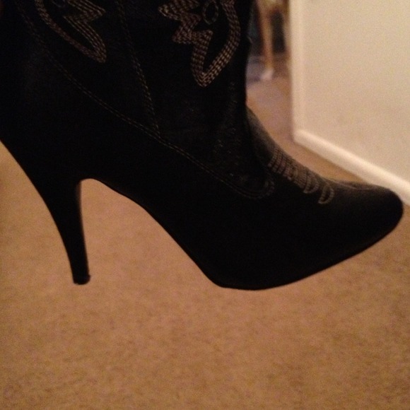 Sold - Picture 4 of 4