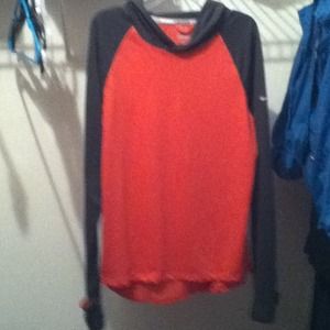 Long sleeve running top