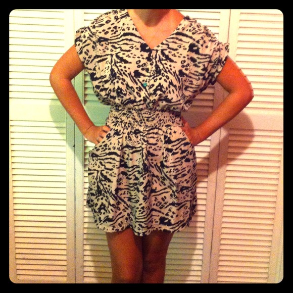 💛Leopard& zebra print dress!🐯