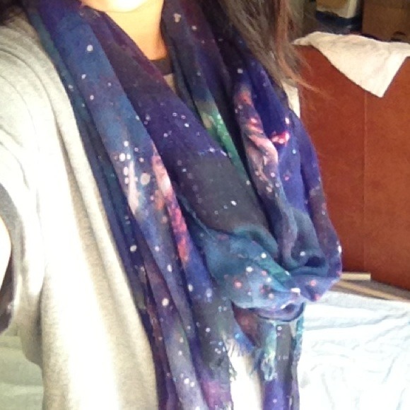 Galaxy scarf