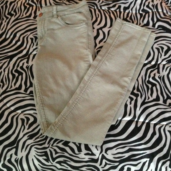 H&M Light Grey Skinny Jeans - Picture 2 of 4