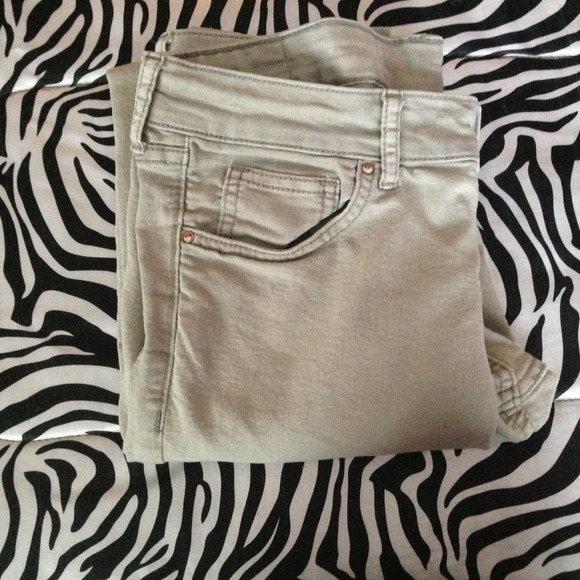 H&M Light Grey Skinny Jeans - Picture 4 of 4