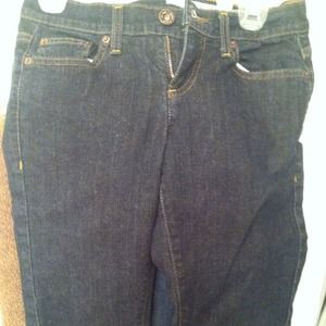 DKNY dark wash capris with cute detailing on back