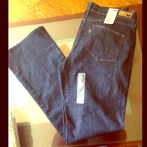 Dark blue boot cut Levi's - Picture 1 of 1