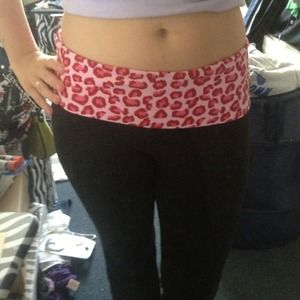 ✋✋SOLD IN BUNDLE✋✋VS PINK Yoga Pants! XS
