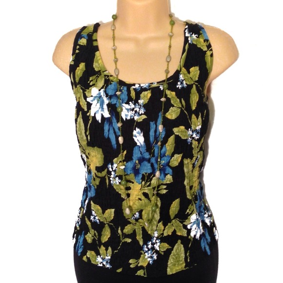 🚫Sold🚫#94  Nice Front Stretch Tank Green/Blue