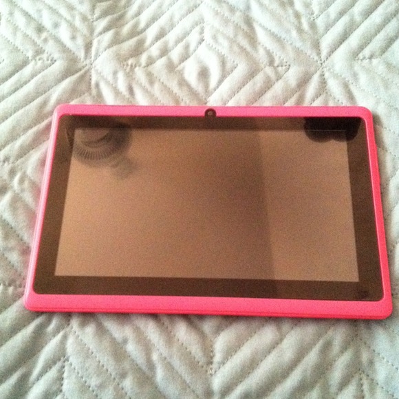 ✋HOLD till 8/4✋Pink Tablet