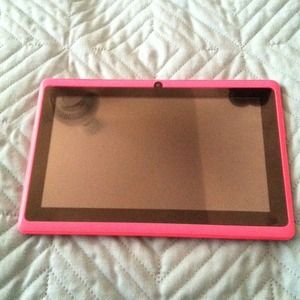 ✋HOLD till 8/4✋Pink Tablet