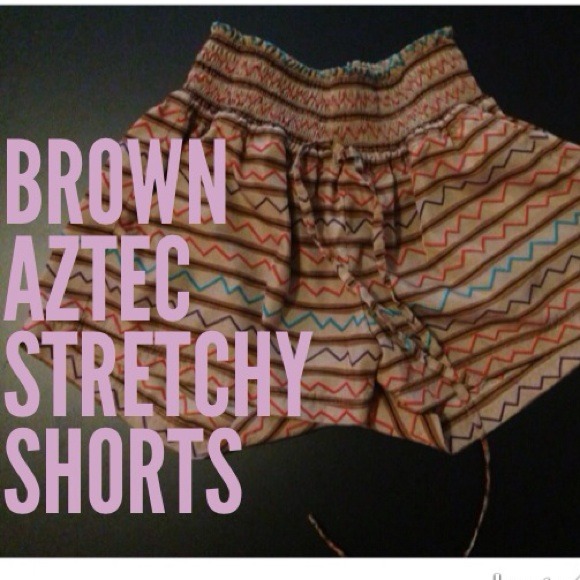 Aztec stretchy shorts!