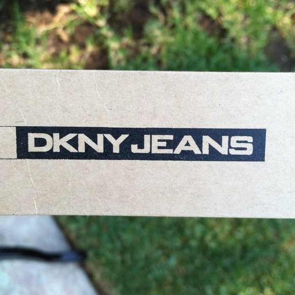 ***2 x REDUCED*** Black DKNY Jeans shirt - Picture 3 of 4