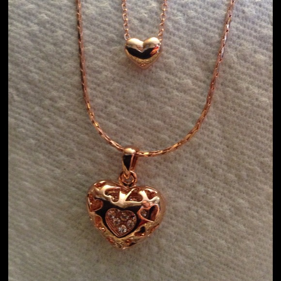 18k Rose gold SWAROVSKI crystal gp Heart Necklace