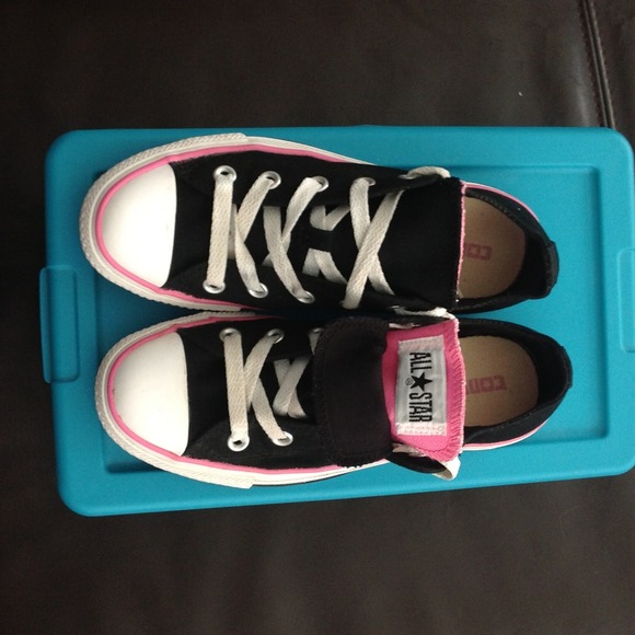 Converse size 6