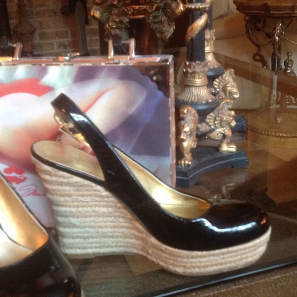 Black shiny wedges..