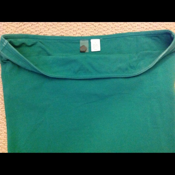 Emerald green strapless top - Picture 2 of 3