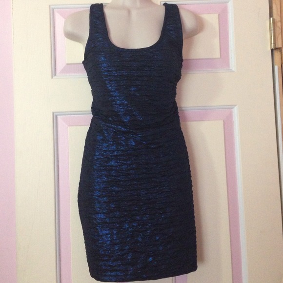 ❗️SOLD❗️Party dress - Picture 1 of 2