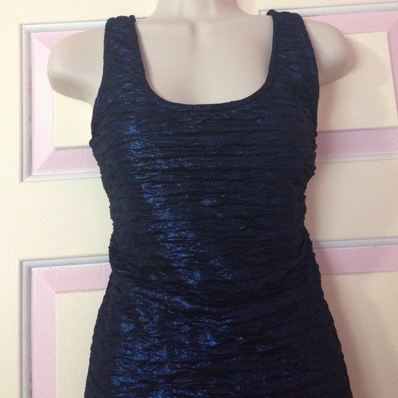 ❗️SOLD❗️Party dress - Picture 2 of 2