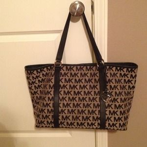 Michael Kors signature purse