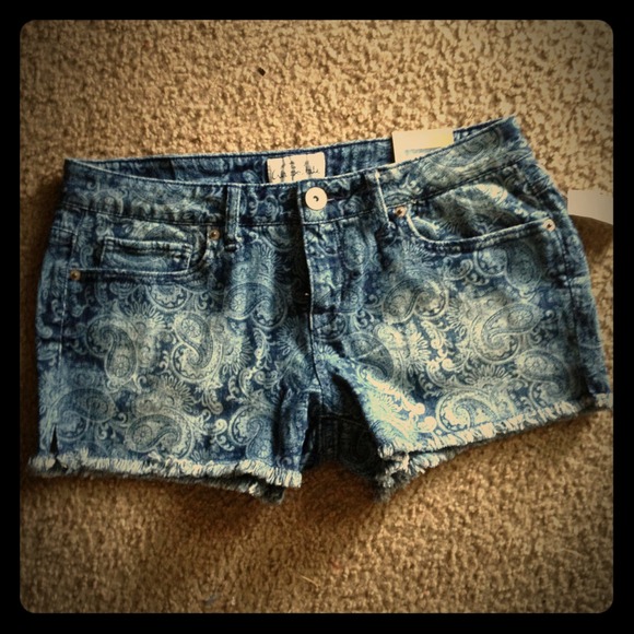 Paisley denim shorts