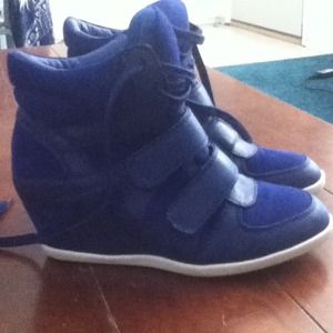 Sneaker wedges