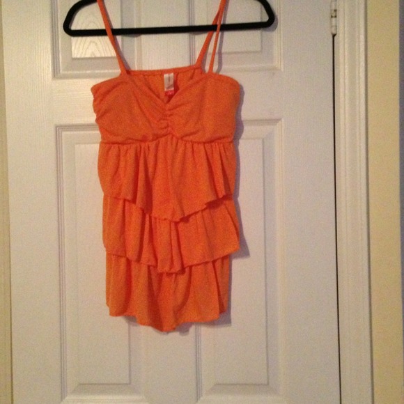 Ruffled top
