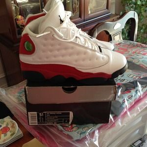 💵SOLD👍💵!Air Jordan Retro 13 Red/White Size 5.5