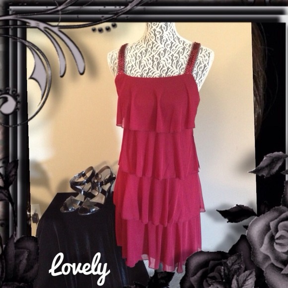 Enfocus Studio Dresses & Skirts - 🎉Host Pick🎉Holiday Dress🎉