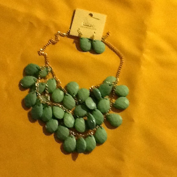 Torque necklace @ earrings