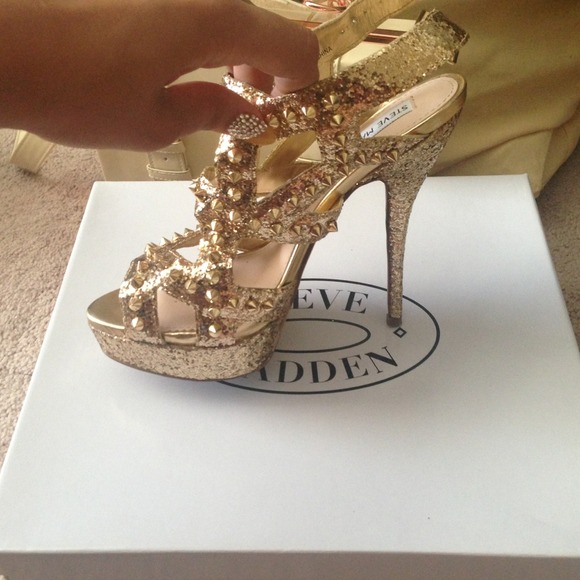 Shoes! - Picture 4 of 4