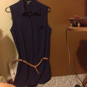 Dark blue medium, forever 23 jumper! Only worn 1!!