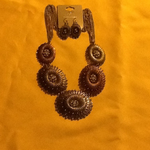Necklace with earrings