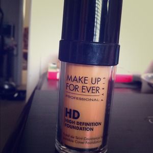 ❌SOLD❌Make Up Forever HD Foundation in 153