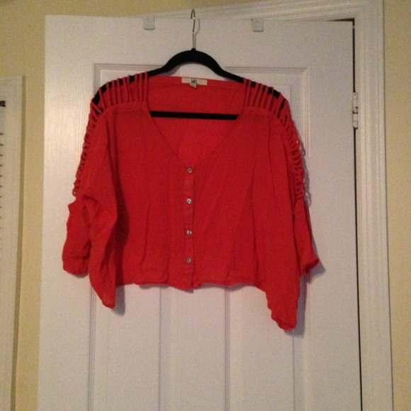 Coral top