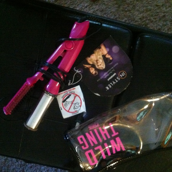 On hold!!!!!Like new in styler