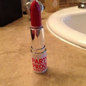Party proof matte lipstick in peony by model co