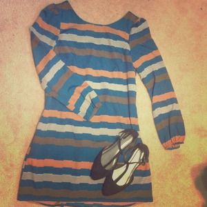 Blue patterned shift dress