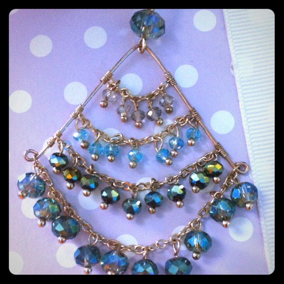 🎉¡Host Pick! 8/16🎉 Beaded Earrings